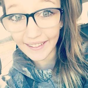 Meet your Posher, Eva